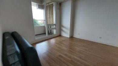 Dijual Segera Apartemen 2BR Unfurnished Kondisi Baik Siap Huni