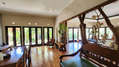 Rumah Area Premium Ciumbuleuit, Bandung - Harga Menarik 23,9 Miliar