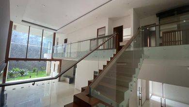 Rumah Modern area Pasteur, Bandung, Luas 600 m2