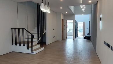 Rumah Mewah di Singgasana, Bandung, 3 KT, LT 135m²