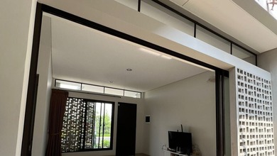 Rumah Mewah di Gede Bage, Bandung, 4 KT, LT 120m²