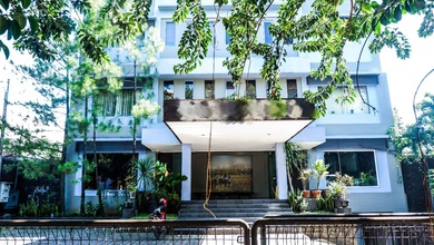 Gedung 4 lantai Luas & Terawat di Sayap Sukajadi Kota Bandung