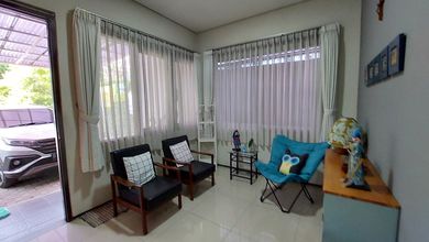 Kesempatan Rumah di Setra Duta, Bandung, LB 70m², Harga 1,9 Miliar