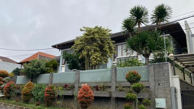 Kesempatan Langka, rumah Mewah di Pondok Hijau, Bandung, LB 512m²
