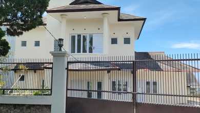 Penawaran Eksklusif, rumah Mewah di Ciumbuleuit, Bandung, LB 350m²