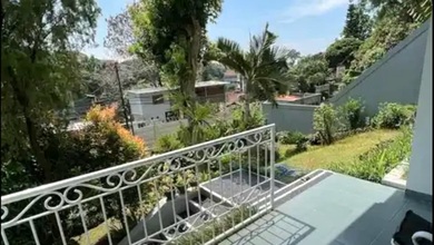 Hunian Prestisius di Kawasan Coblong, Bandung, LB 289m², Harga 4 Miliar