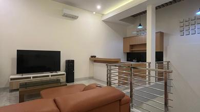 Hunian Elegan di Mekar Wangi, Bandung, 5 Kamar Tidur, LT 185m²