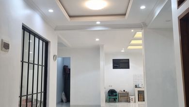 Kesempatan Langka, rumah Mewah di Mekar Wangi, Bandung, LB 250m²