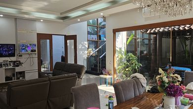 Kesempatan Eksklusif, rumah Mewah di Regol, Bandung, LB 500m²