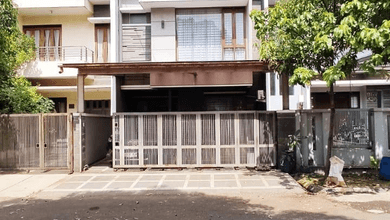 Rumah Premium Luas 210 Jual area Batununggal, Bandung