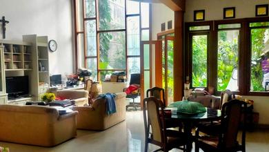 Dijual rumah Eksklusif di Riau, Bandung - LT 308m²