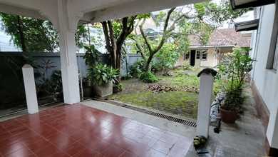 Disewakan Bangunan Belanda Heritage di Riau Bandung – 875 m², Lebar Muka 14,5 m, HGB, Lokasi Strategis!