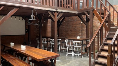 Ruang Usaha Lokasi Strategis di Mainroad, Jl. Riau Bandung Kota