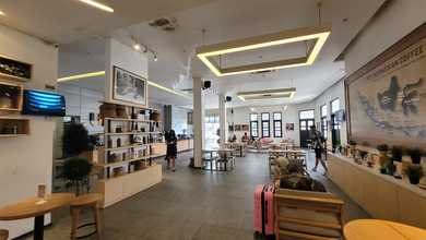 Ruang Usaha di Tengah Kota Bandung, Mainroad Riau