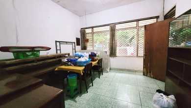 Ruang Usaha Rumah Tua Strategis di Sayap Veteran Bandung Kota