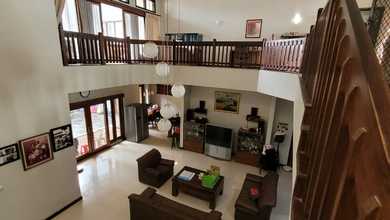 Hunian Mewah di Batununggal, Bandung, 4 KT, LT 375m²