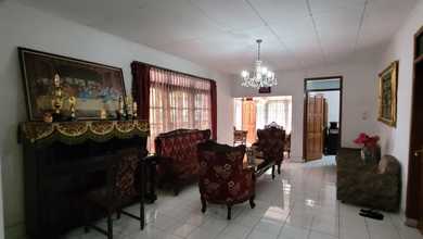 Penawaran Eksklusif, rumah Prestisius di Riau, Bandung, LB 300m²
