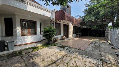 Jual Rumah Siap Huni di Riau, Bandung, LT 690 m2