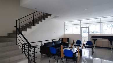 Dijual Ruang Usaha Strategis di Mainroad Batununggal Bandung – 2 Arah, Bangunan Siap Pakai! Cocok untuk Kantor, Klinik, atau Showroom