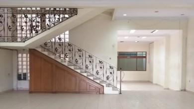 Ruko Luas Terawat 2,5 Lantai di Cicendo Bandung