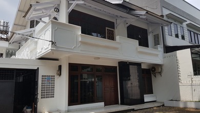 Rumah Mewah di Bandung Kota, Bandung, 4 KT, LT 289m²