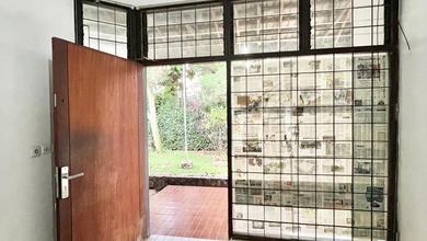 Rumah Mewah di Setra Murni, Bandung, 2 KT, LT 500m²