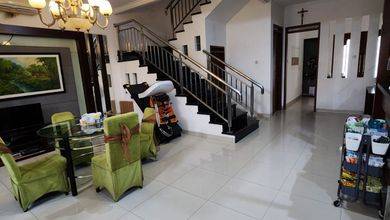 Jual Rumah 400 di Singgasana, Bandung