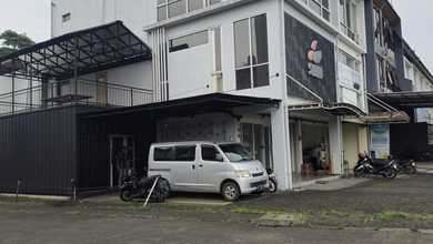 Ruko 3 Lantai Posisi Hook  Holis Regency, Bandung Cocok Untuk Berbagai Usaha