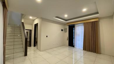 Rumah Semi Furnished Siap Tinggal Kawasan Kota Baru Parahyangan