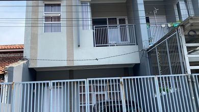Jual Rumah Cantik LT 67 m2 di Taman Kopo Indah, Bandung