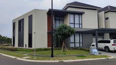 Rumah Area Luxury Summarecon Bandung, Bandung - Harga Menarik 9 Miliar