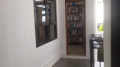 Rumah Eksklusif Luas 228 m2, area Cigadung, Bandung