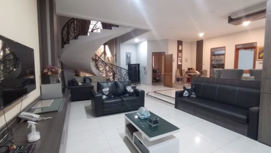 Rumah Area Luxury Cibaduyut, Bandung - Harga Menarik 12,5 Miliar