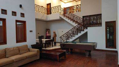 Rumah Premium Luas 701 Jual di Setra Sari, Bandung