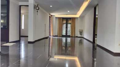 Rumah Area Premium Ciumbuleuit, Bandung - Harga Terbaik 16 Miliar