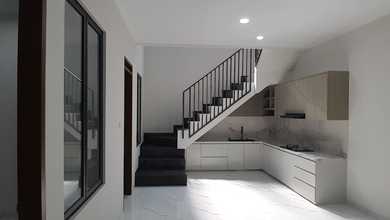 Rumah Mewah di Mekar Wangi, Bandung, 4 KT, LT 140m²