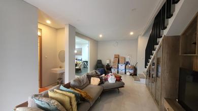 Rumah Elegan di Setra Duta, Bandung, 4 Kamar Tidur, LT 135m²