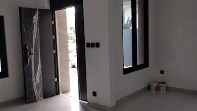 Rumah Modern di Singgasana, Bandung, LT 200 m2