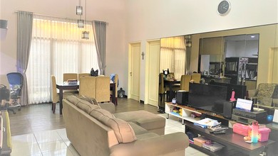 Rumah Mewah di Kota Baru Parahyangan, Bandung, 3 KT, LT 198m²