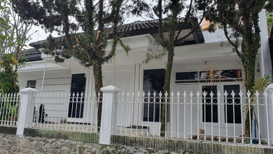 Promo Rumah di Gunung Batu, Bandung, LB 156m², Harga 2,2 Miliar