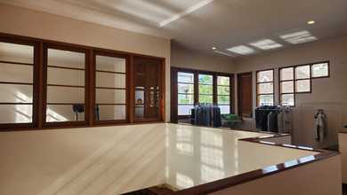 Penawaran Eksklusif, rumah Prestisius di Setra Sari, Bandung, LB 300m²