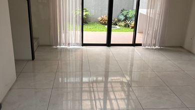 Jual Rumah Strategis di Kota Baru Parahyangan, Bandung - LT 120m²
