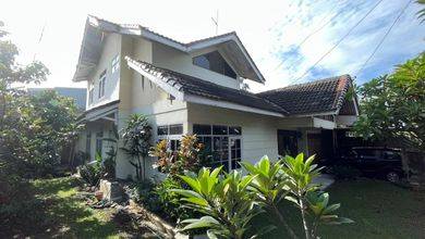 Jual Rumah Megah Luas 399 m2 Kawasan Pasteur, Bandung