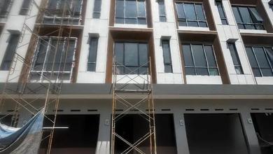 Disewakan Ruko 3 Lantai di Mainroad Cimahi - Lokasi Strategis Cocok untuk Kantor, Klinik & Usaha