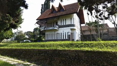 Dijual Tanah Eksklusif di Cihanjuang, Bandung, LT 3220m²