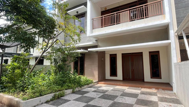 Rumah Mewah LT 180 m2, di Cimahi, Bandung