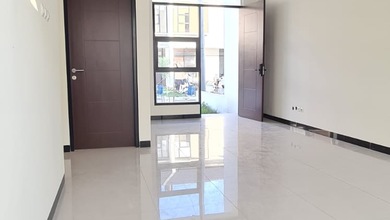 Jual Rumah Cantik LT 120 m2 di Taman Kopo Indah, Bandung