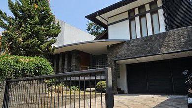 Hunian Elegan di Setra Duta, Bandung, 3 KT, LT 344m²