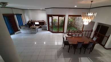 Penawaran Langka, rumah Prestisius di Cipaku, Bandung, LB 380m²