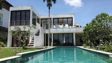 Rumah Prestisius di Kawasan Kutuh, Badung, LB 850m², Harga 18 Miliar